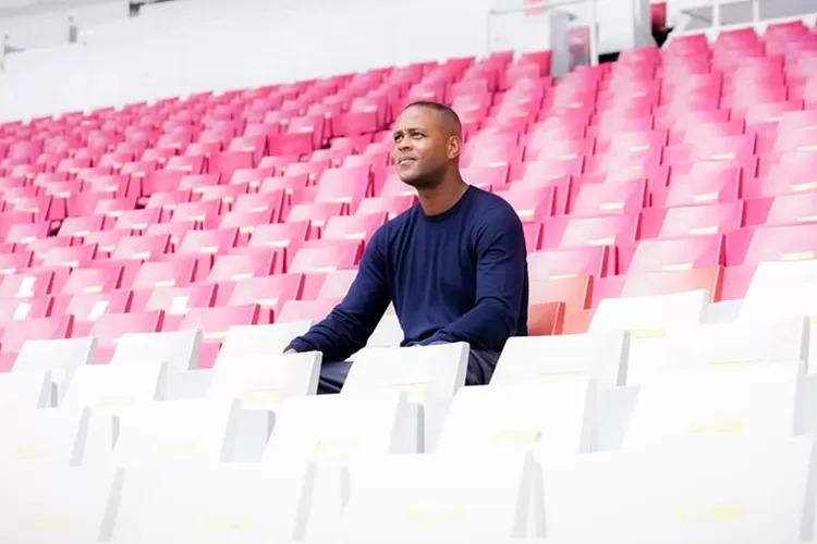 Kluivert Resmi Diberhentikan Setelah Gagal Antar Garuda ke Piala Dunia